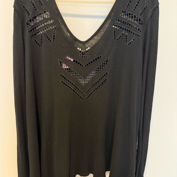 💋 We The Free Black Textured Top 181 - Picture 2 of 5